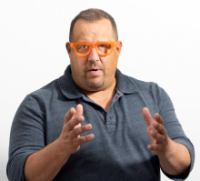Simon Lamb small.png